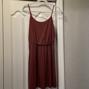 Old navy women’s sundress with adjustable straps